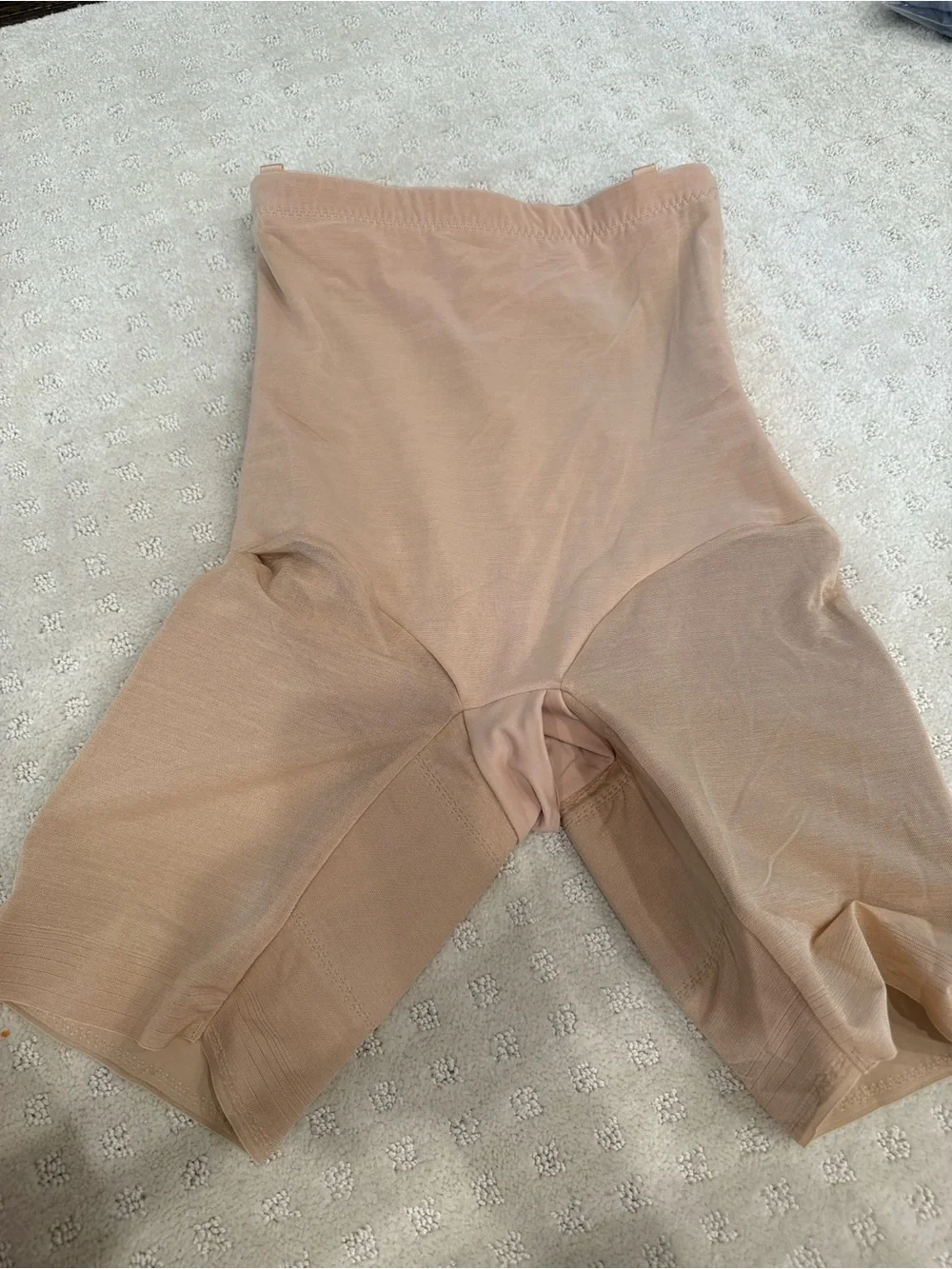 Honeylove Sculptwear High Waist Mid-Thigh Shapewear Shorts Nude Beige M